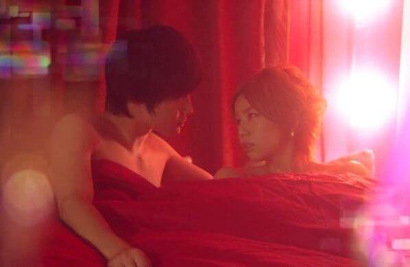 2011年ドラマ『11人もいる!』で共演した野村麻純と神木隆之介の交際の噂がでたベッドシーン