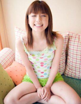 大学時代の小倉優子のグラビア写真